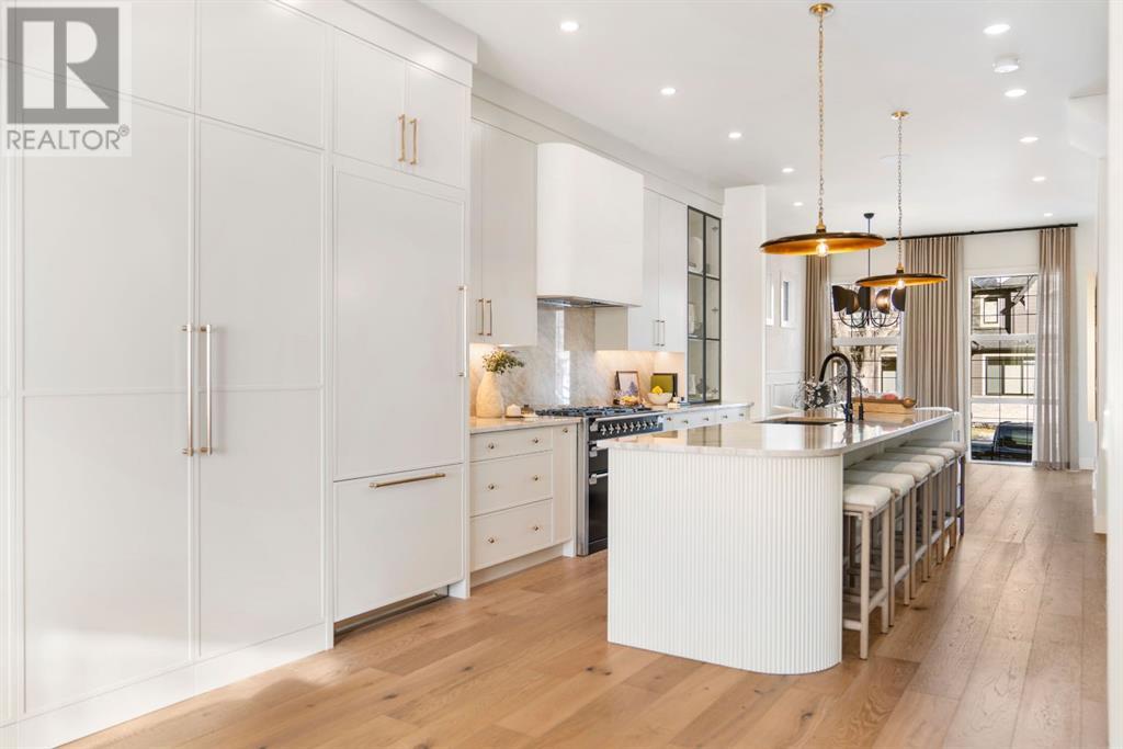 1904 48 Avenue SW, Calgary, Alberta