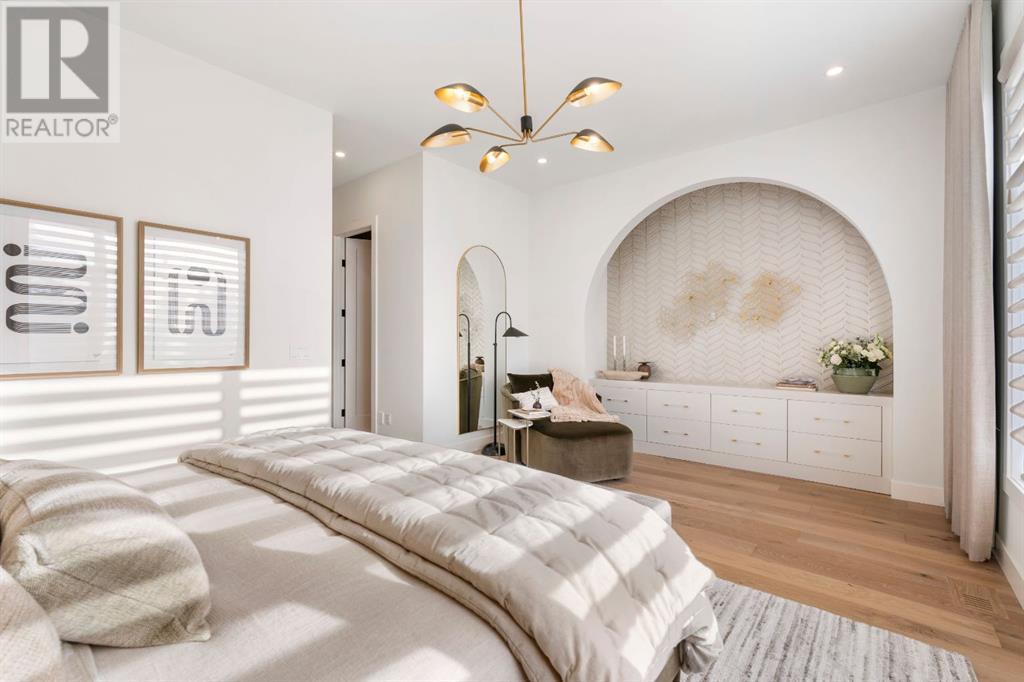 Single Family House for Sale in   Avenue SW Altadore Calgary 