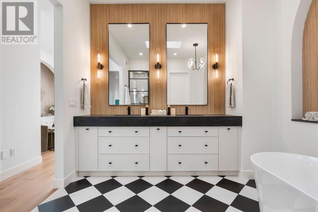 Single Family House for Sale in   Avenue SW Altadore Calgary 