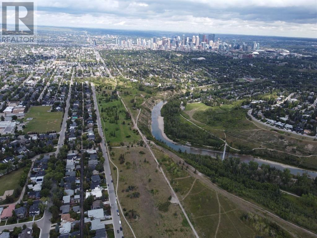Single Family House for Sale in   Avenue SW Altadore Calgary 