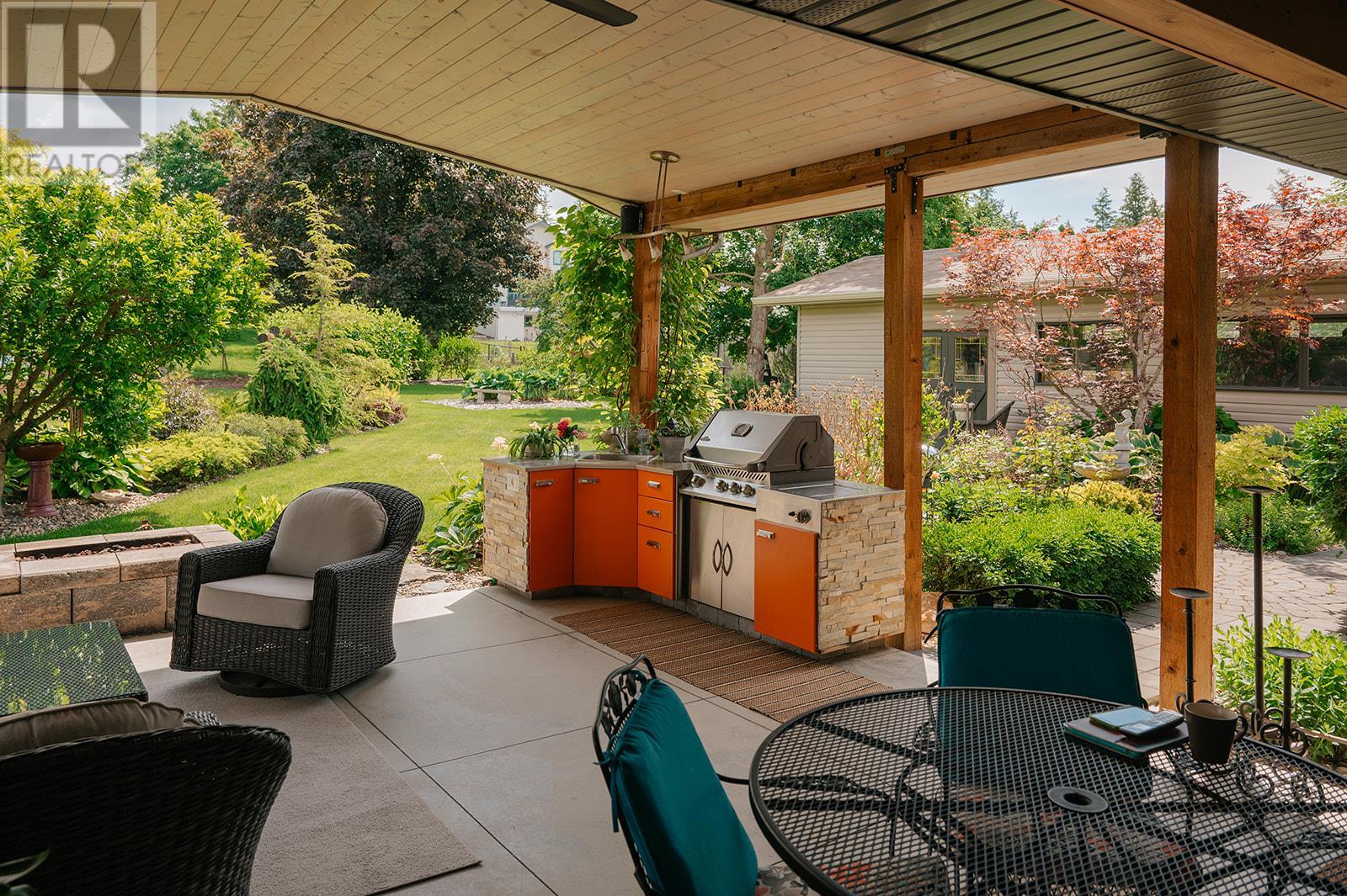 Photo 31 of 2150 28 Street Ne, Salmon Arm BC