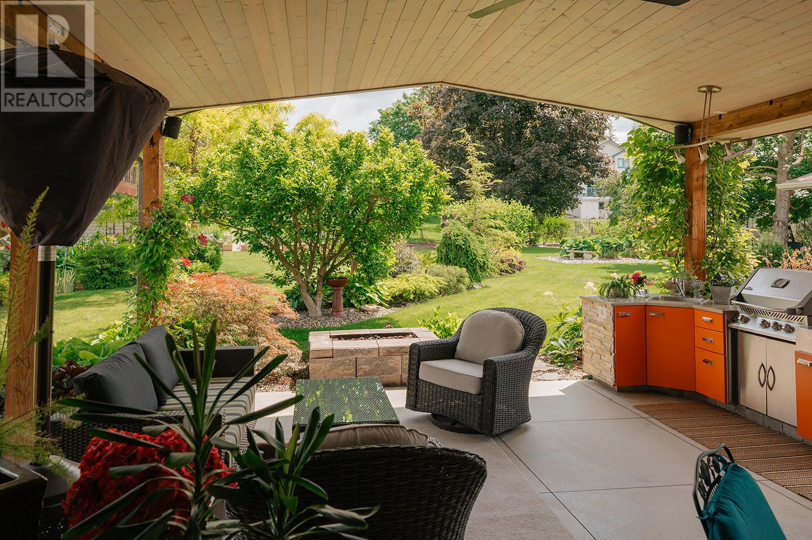 Photo 26 of 2150 28 Street Ne, Salmon Arm BC