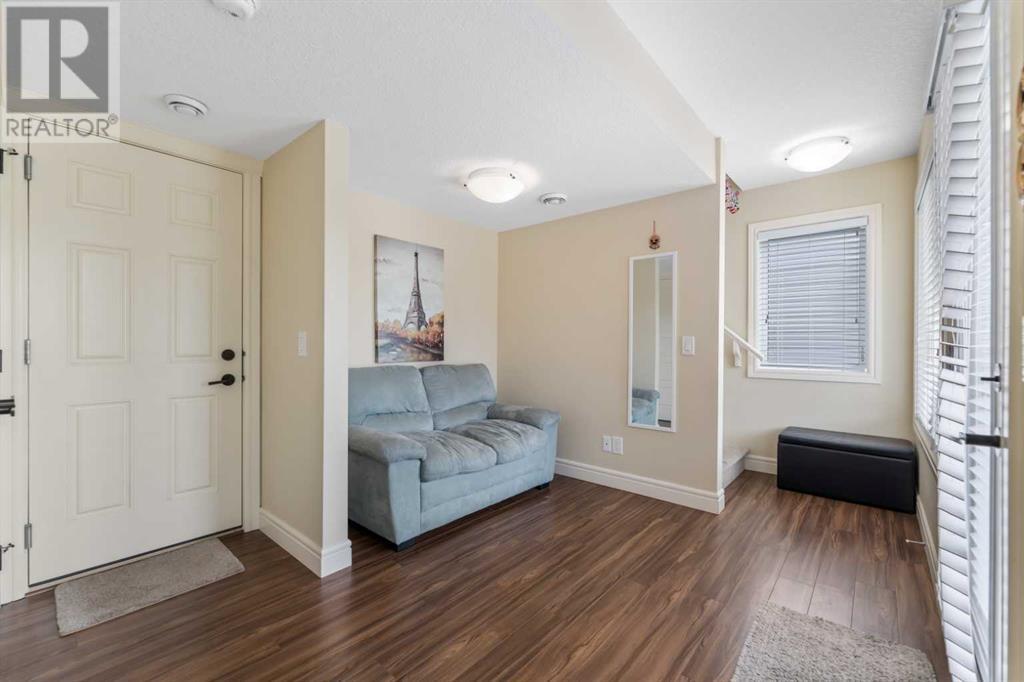 572 SAVANNA BOULEVARD NE - Image 4
