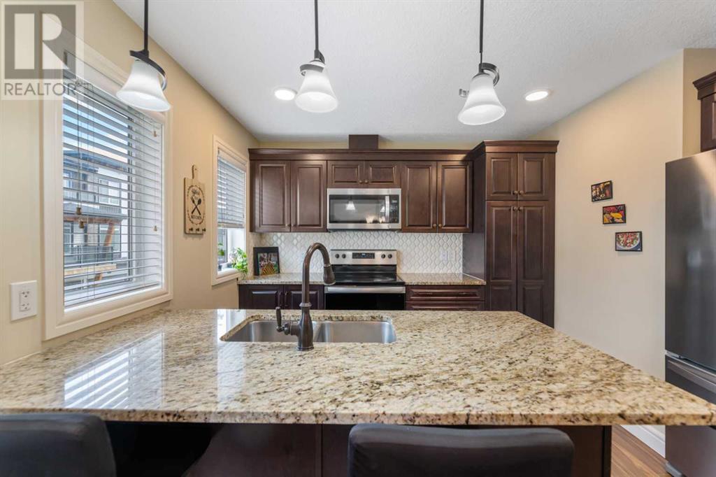 572 SAVANNA BOULEVARD NE - Image 17