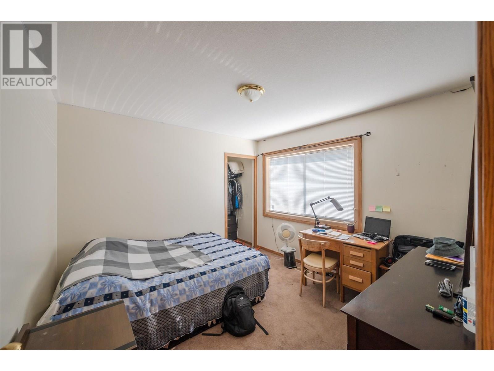  6006 Maple Drive, Osoyoos