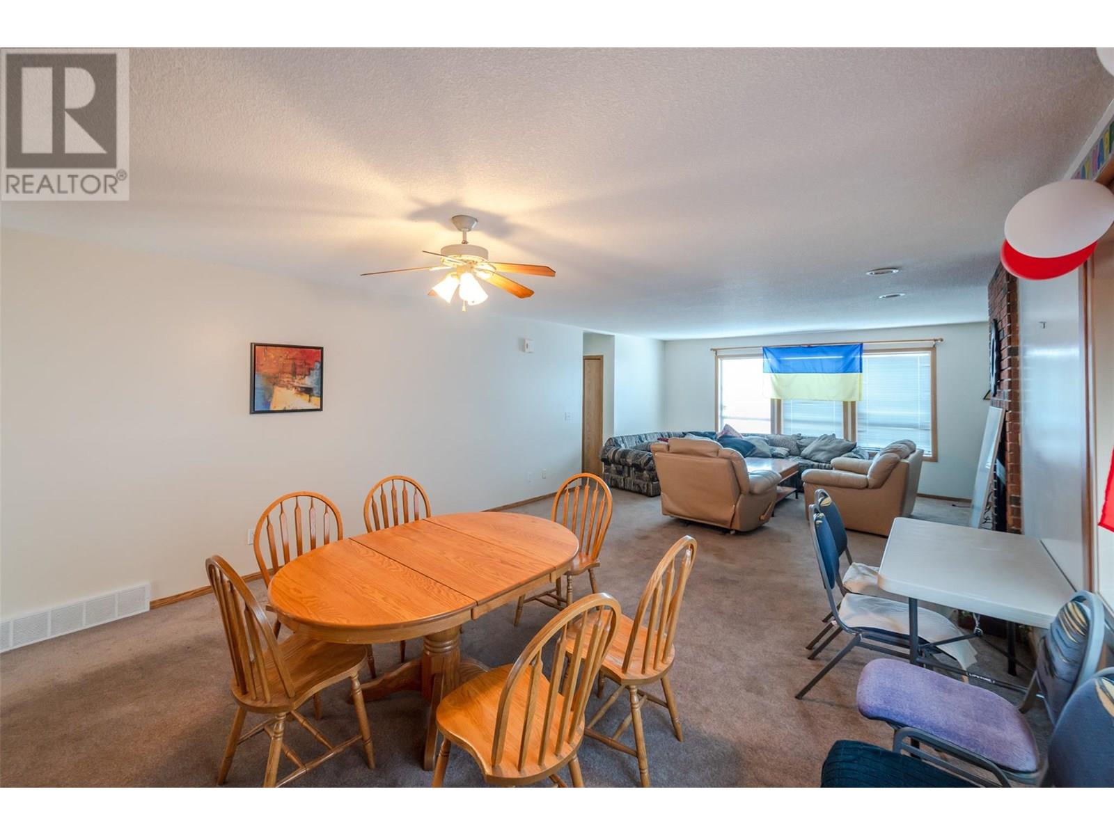  6006 Maple Drive, Osoyoos