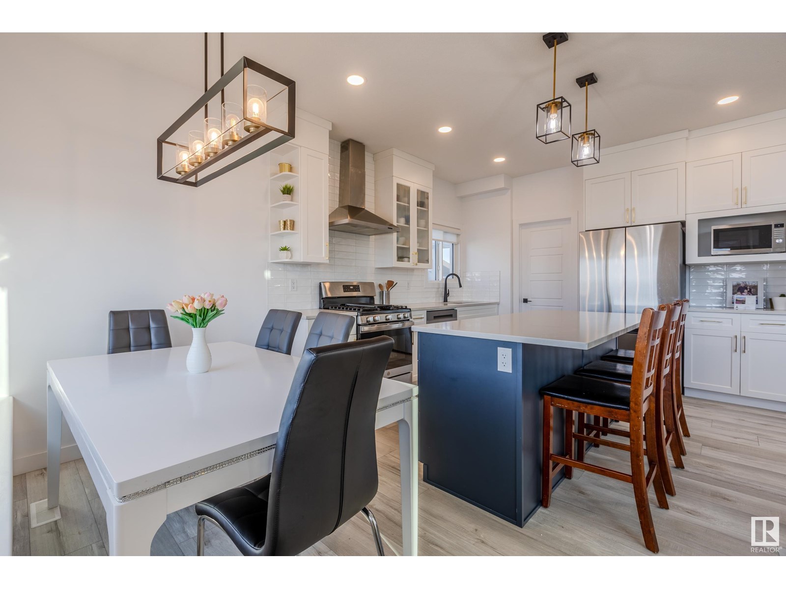 Photo 7 of 10511 106 Av, Morinville AB