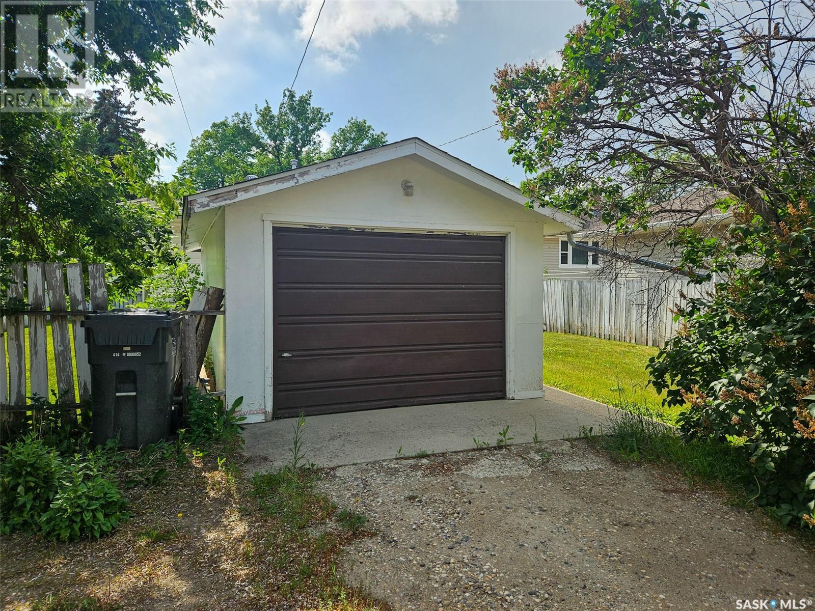 Single Family House Bungalow for Sale in  th AVENUE NW Swift Current 