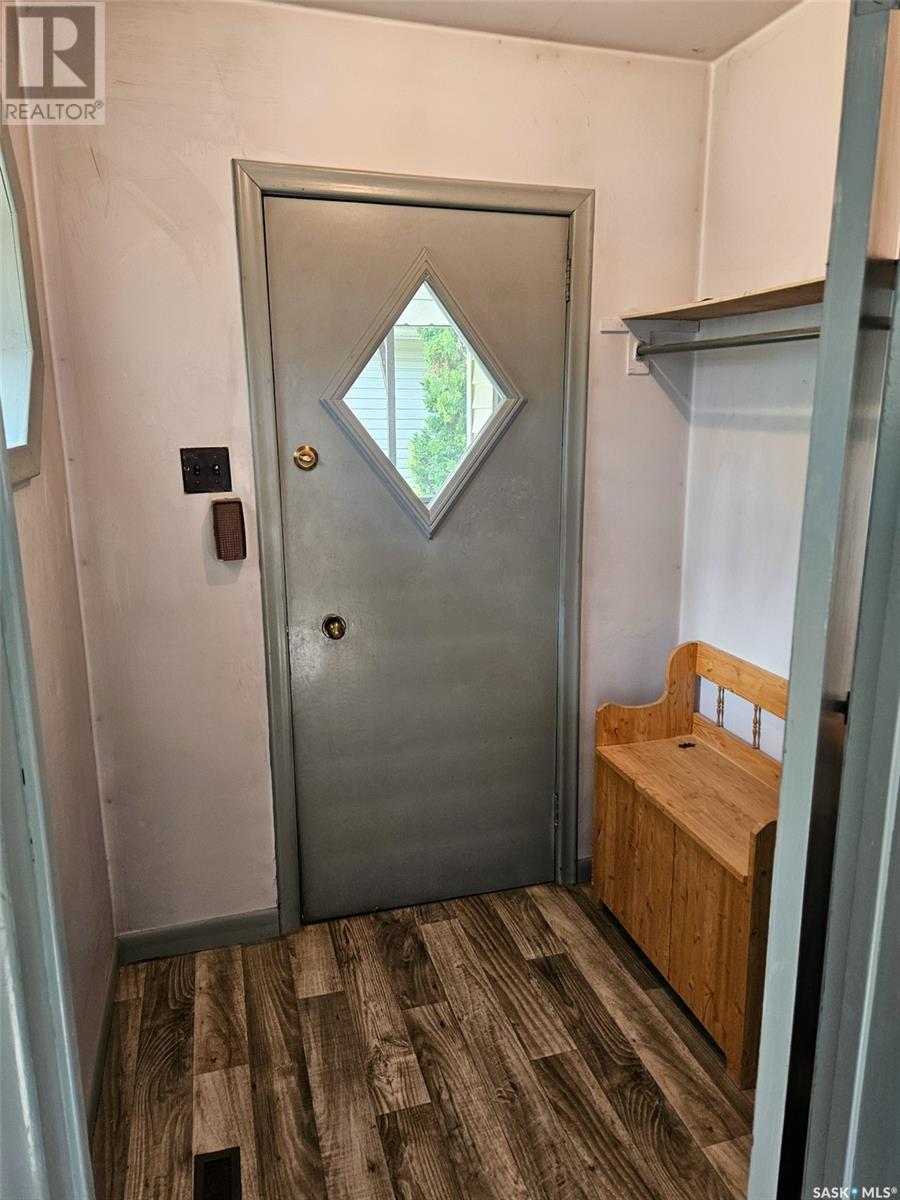 Single Family House Bungalow for Sale in  th AVENUE NW Swift Current 