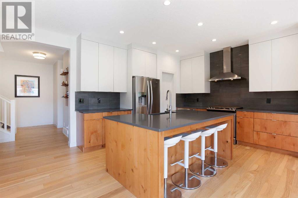 Single Family House for Sale in  Shawnee Green SW Shawnee Slopes Calgary 