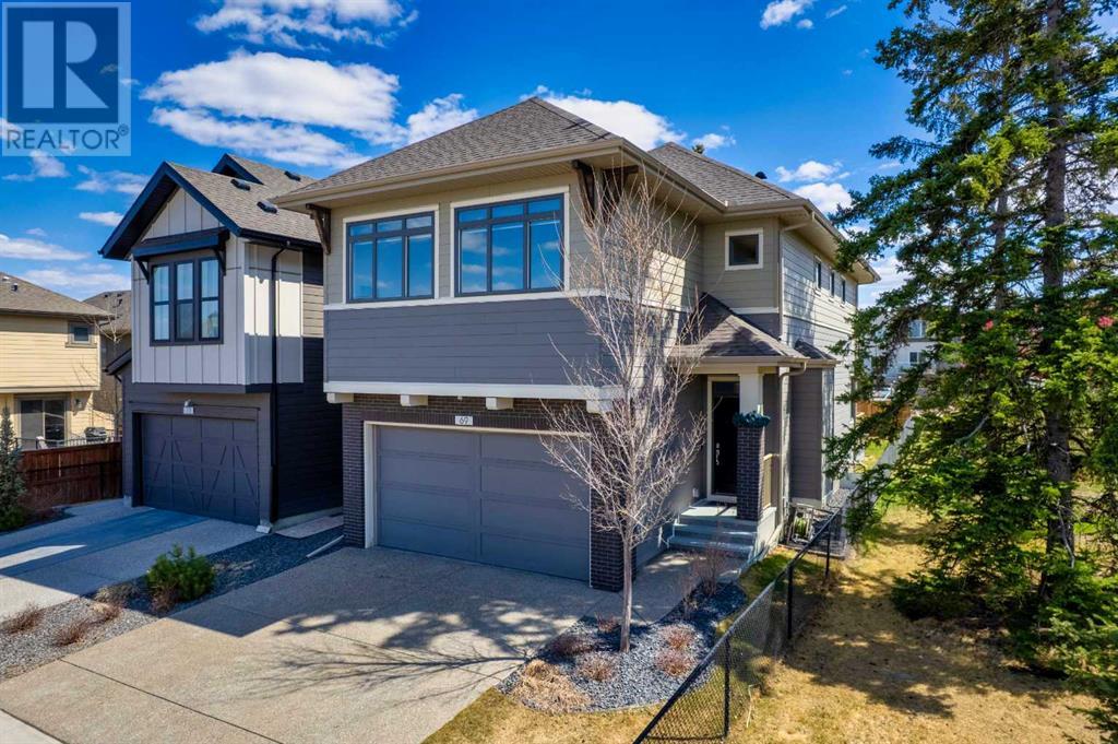 Single Family House for Sale in  Shawnee Green SW Shawnee Slopes Calgary 
