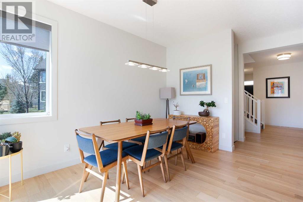 Single Family House for Sale in  Shawnee Green SW Shawnee Slopes Calgary 