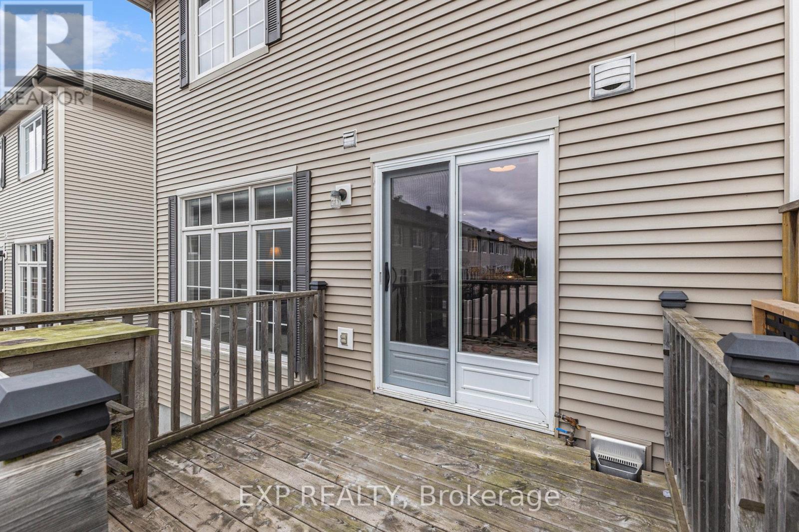 Photo 4 of 407 Heathrow Private, Ottawa ON