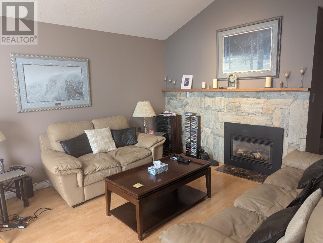 Photo 7 of 22964 Reid Avenue, Maple Ridge BC
