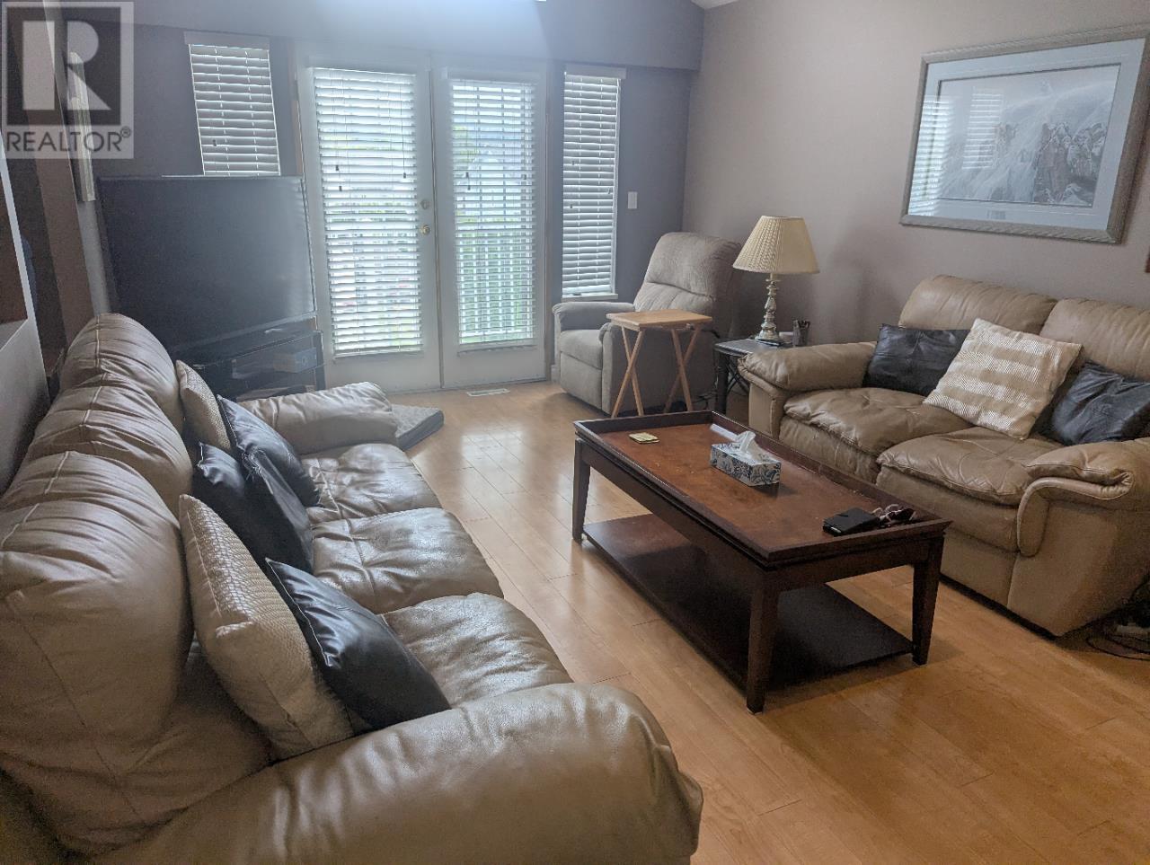 Photo 8 of 22964 Reid Avenue, Maple Ridge BC