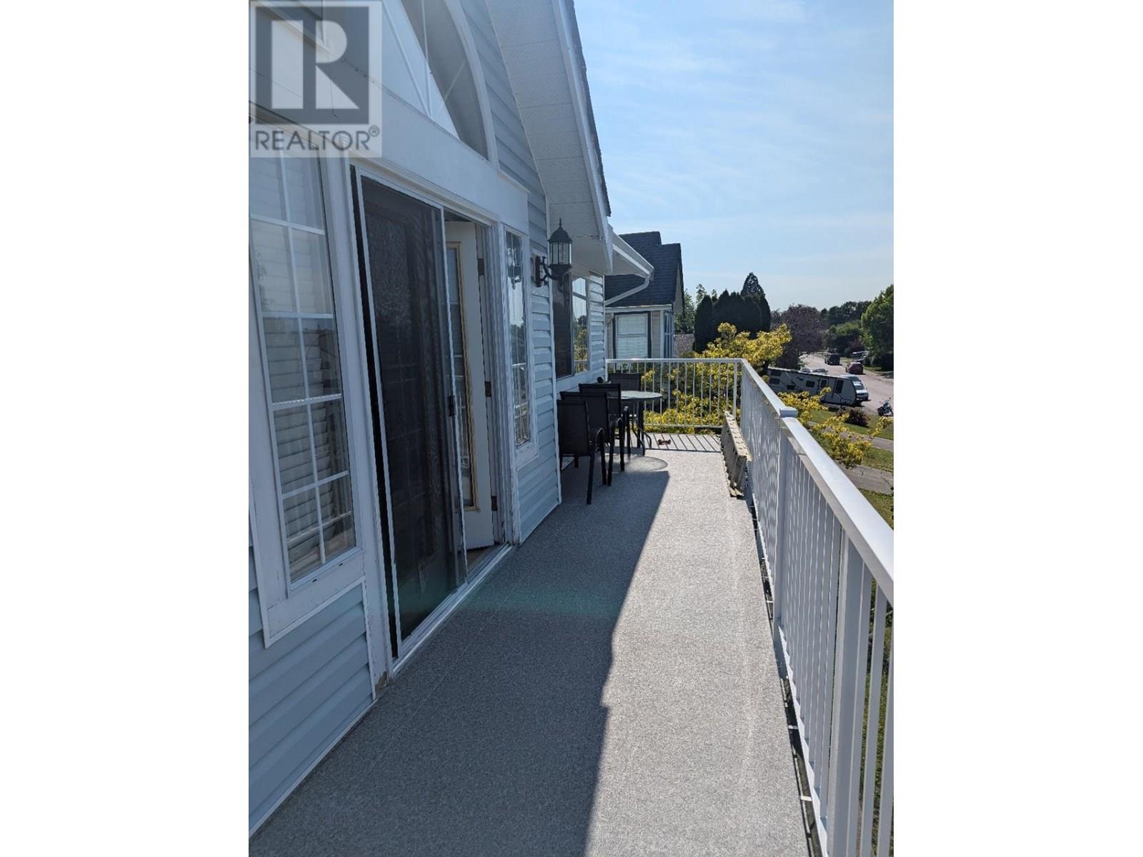 Photo 19 of 22964 Reid Avenue, Maple Ridge BC