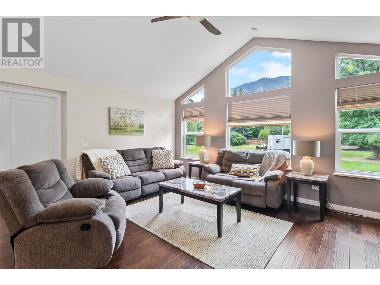 Photo 7 of 421 Hillier Road, Sicamous BC