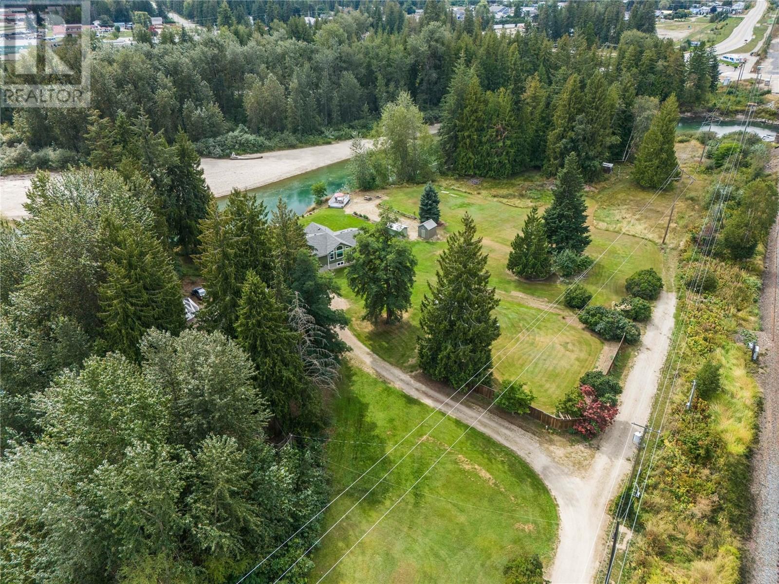Photo 28 of 421 Hillier Road, Sicamous BC