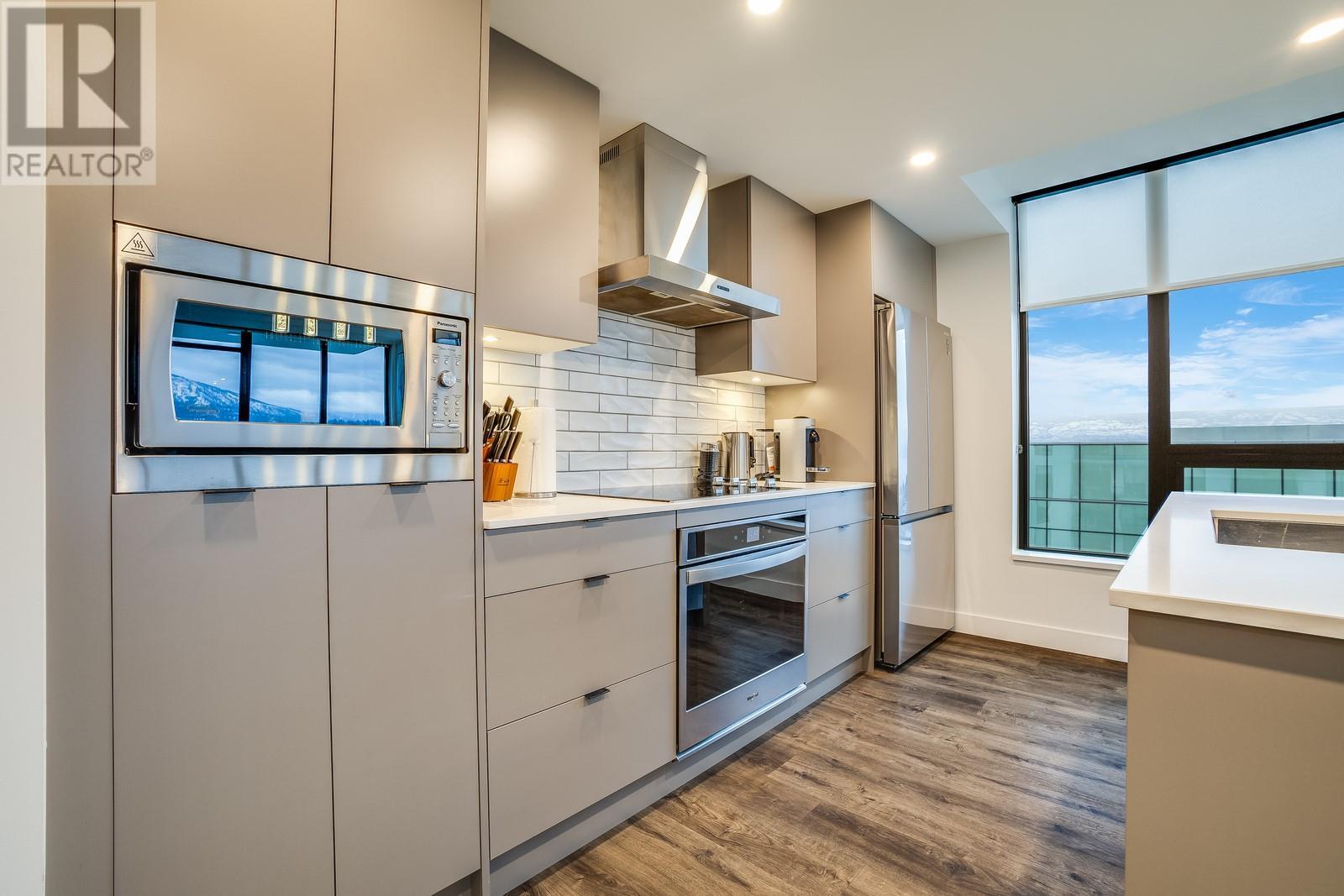 2203 1471 St Paul Street, Kelowna