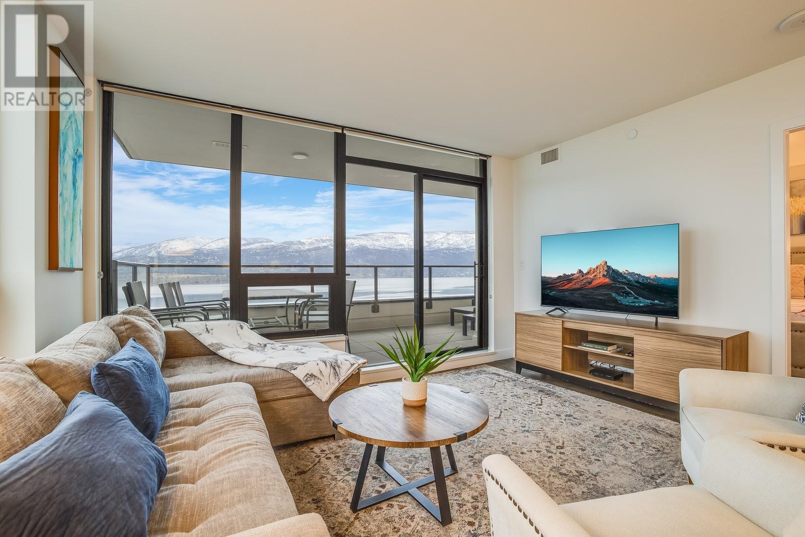 2203 1471 St Paul Street, Kelowna