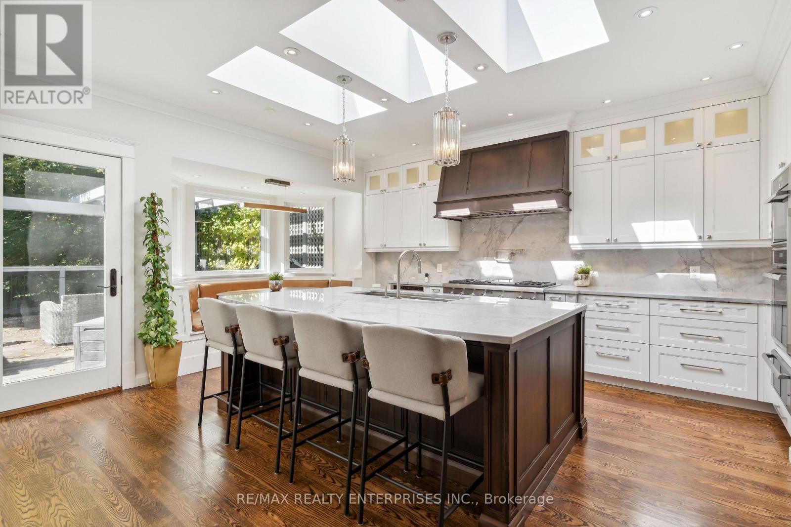 Photo 27 of 70 Oriole Road, Toronto ON
