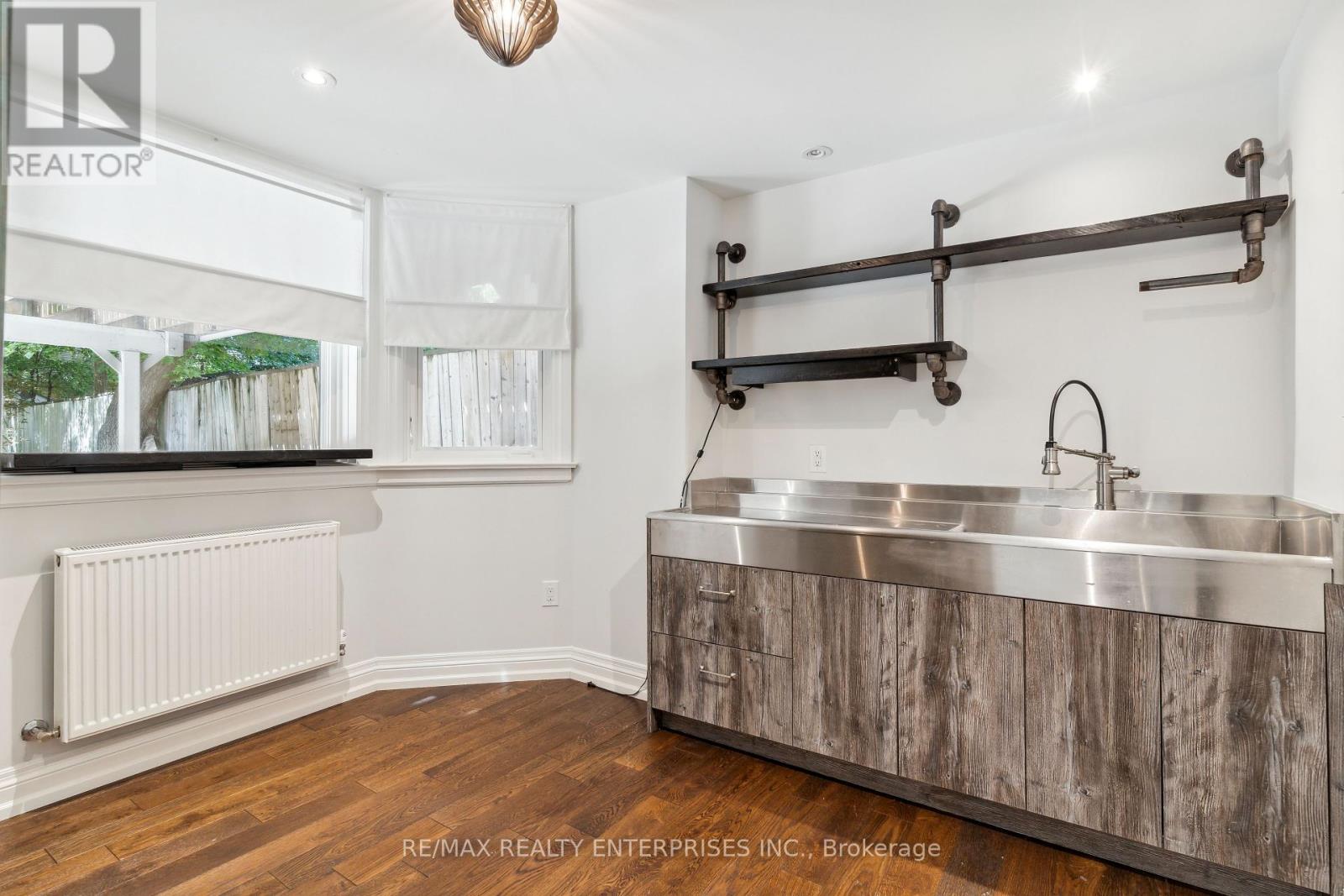 Photo 30 of 70 Oriole Road, Toronto ON