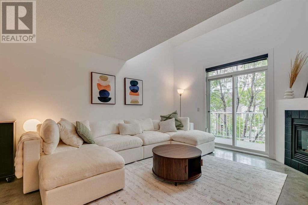 Single Family House Multi-level for Sale in    Avenue SW Altadore Calgary 