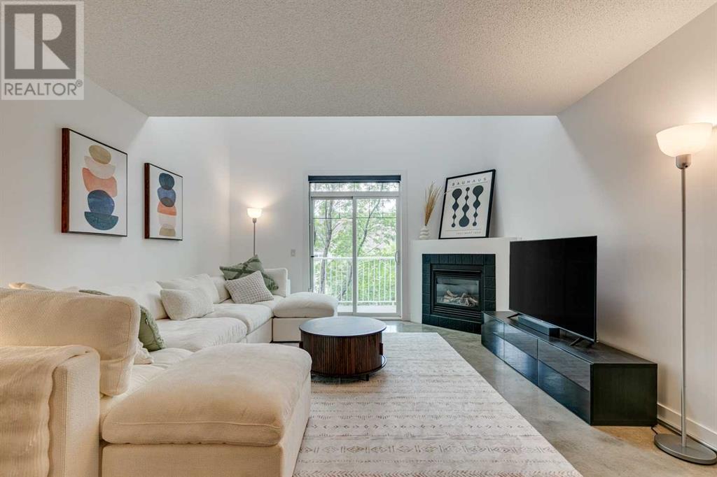 Single Family House Multi-level for Sale in    Avenue SW Altadore Calgary 