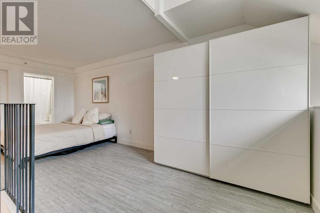 Single Family House Multi-level for Sale in    Avenue SW Altadore Calgary 