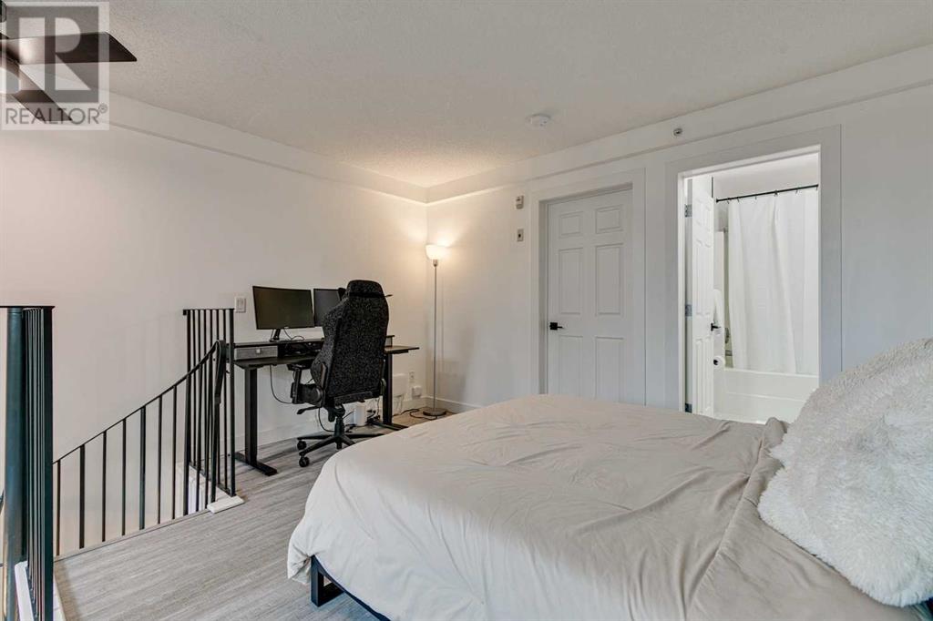 Single Family House Multi-level for Sale in    Avenue SW Altadore Calgary 
