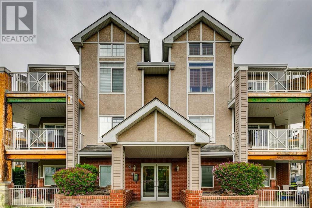 Single Family House Multi-level for Sale in    Avenue SW Altadore Calgary 