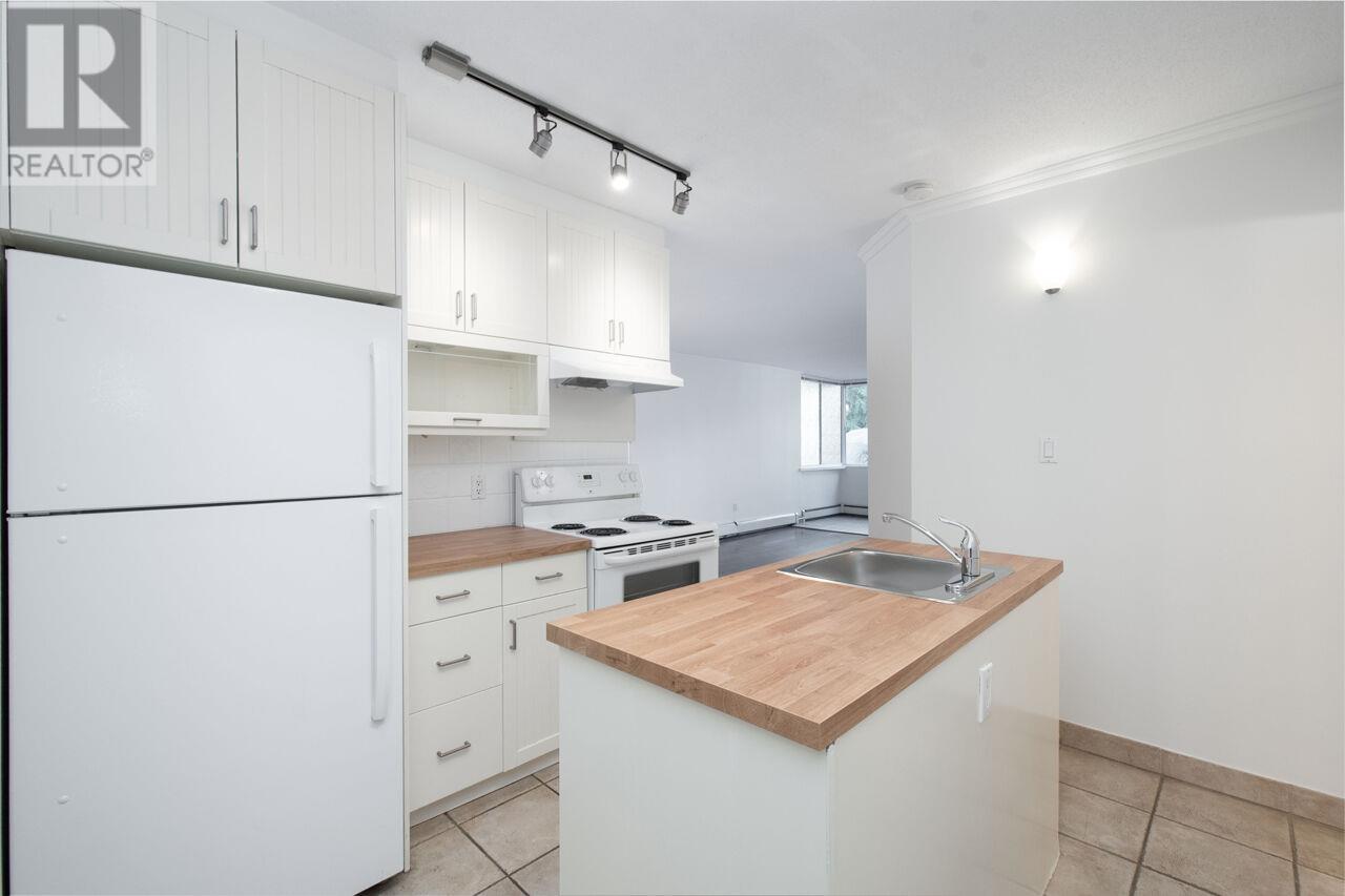 108 1425 ESQUIMALT AVENUE, West Vancouver