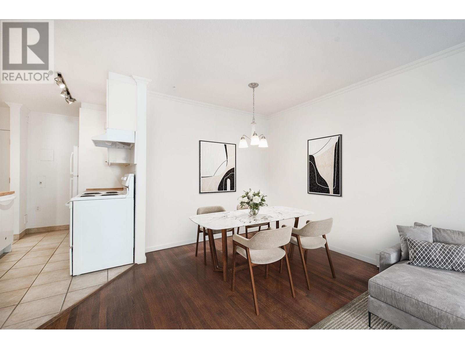 108 1425 ESQUIMALT AVENUE, West Vancouver