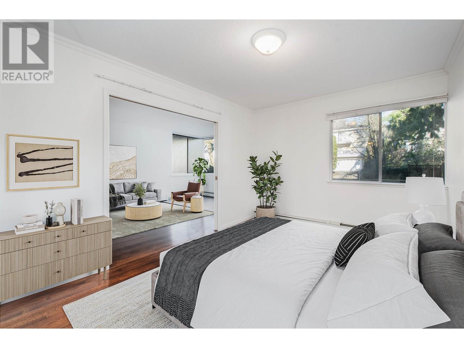 108 1425 ESQUIMALT AVENUE, West Vancouver