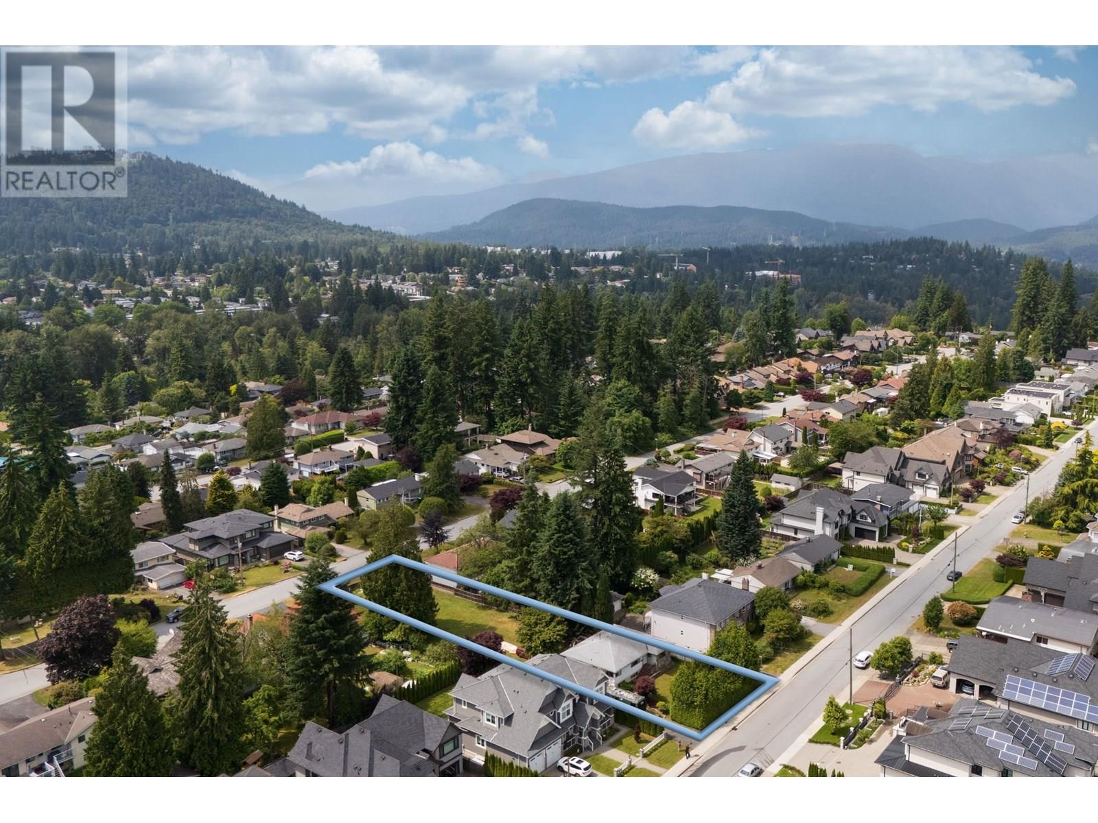 Photo 17 of 892 Macintosh Street, Coquitlam BC