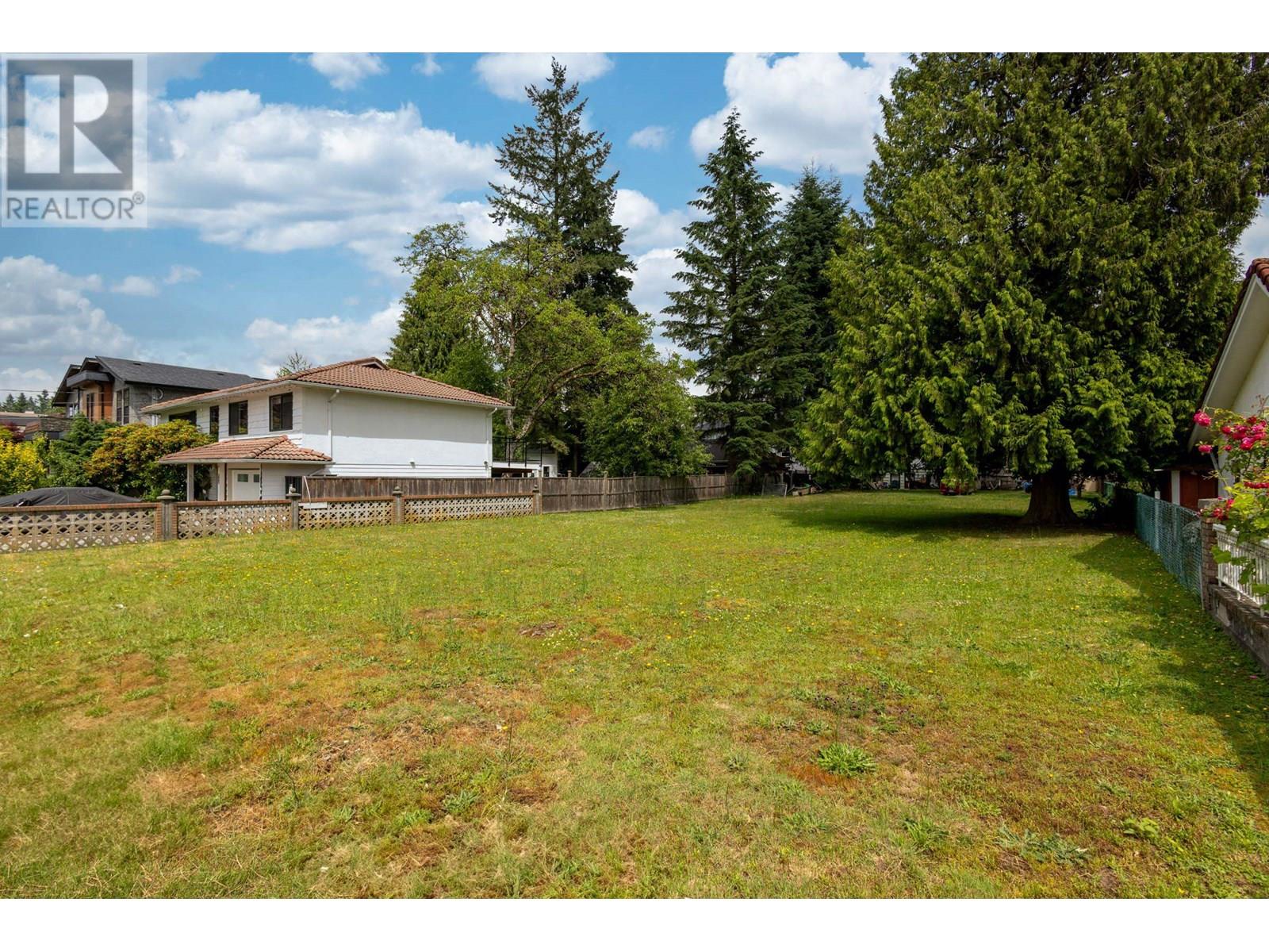 Photo 14 of 892 Macintosh Street, Coquitlam BC