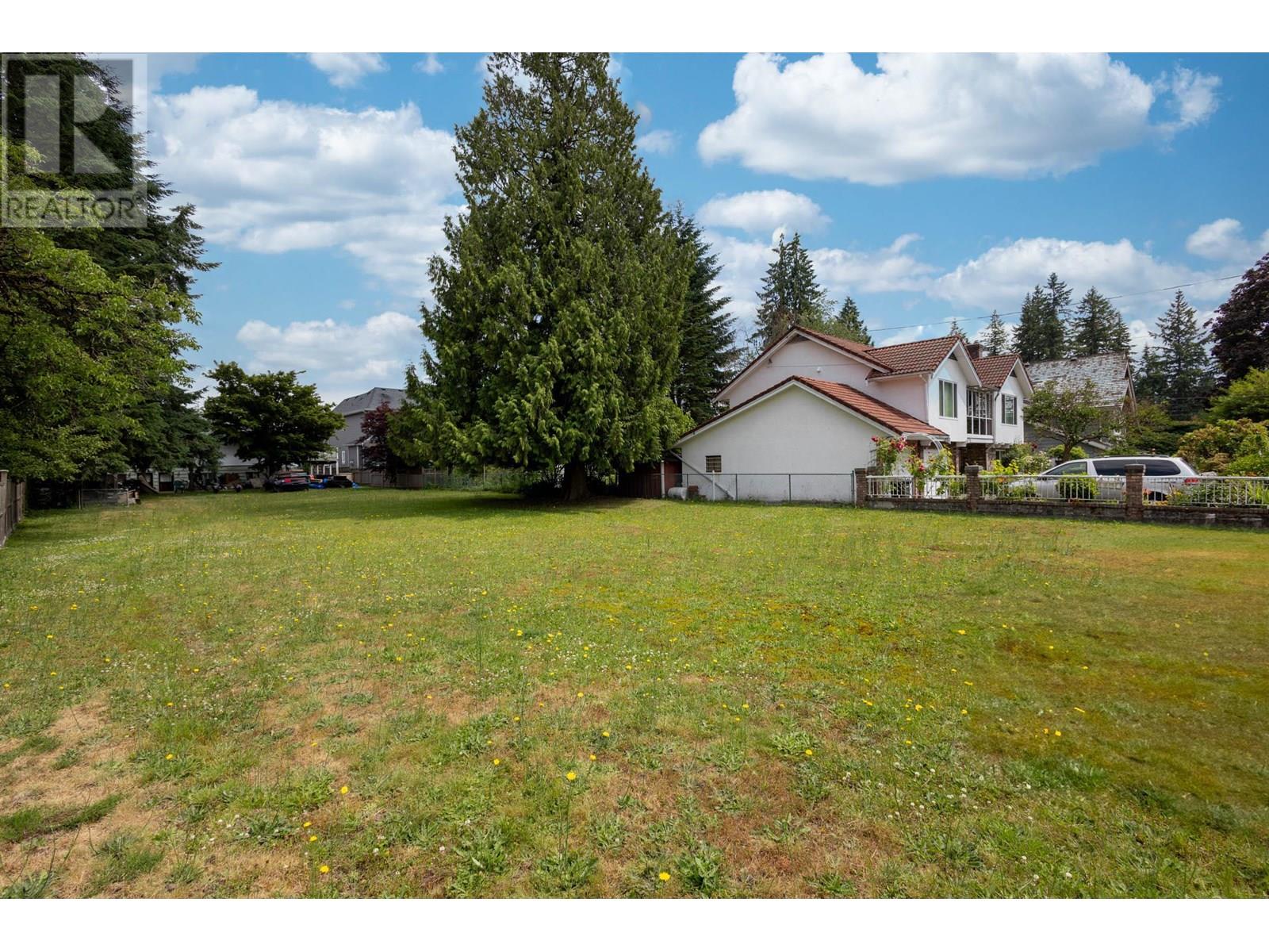 Photo 13 of 892 Macintosh Street, Coquitlam BC