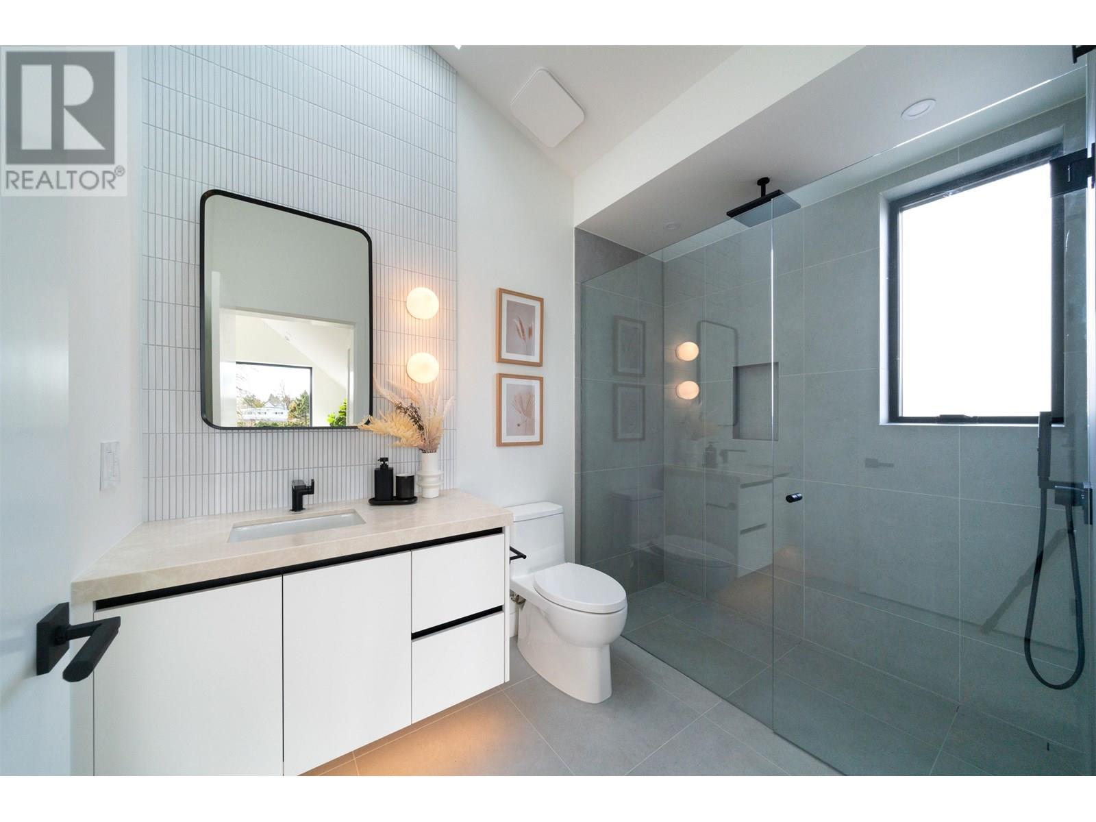 Photo 36 of 2 280 E 32 Avenue, Vancouver BC