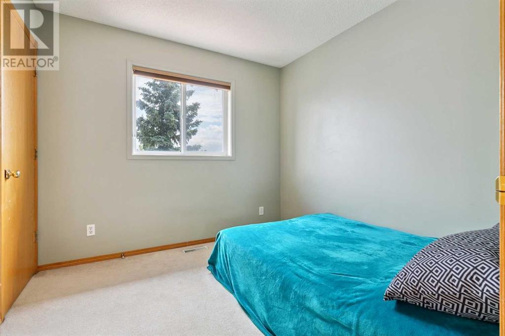 Single Family House for Sale in  Covewood Park NE Coventry Hills Calgary 