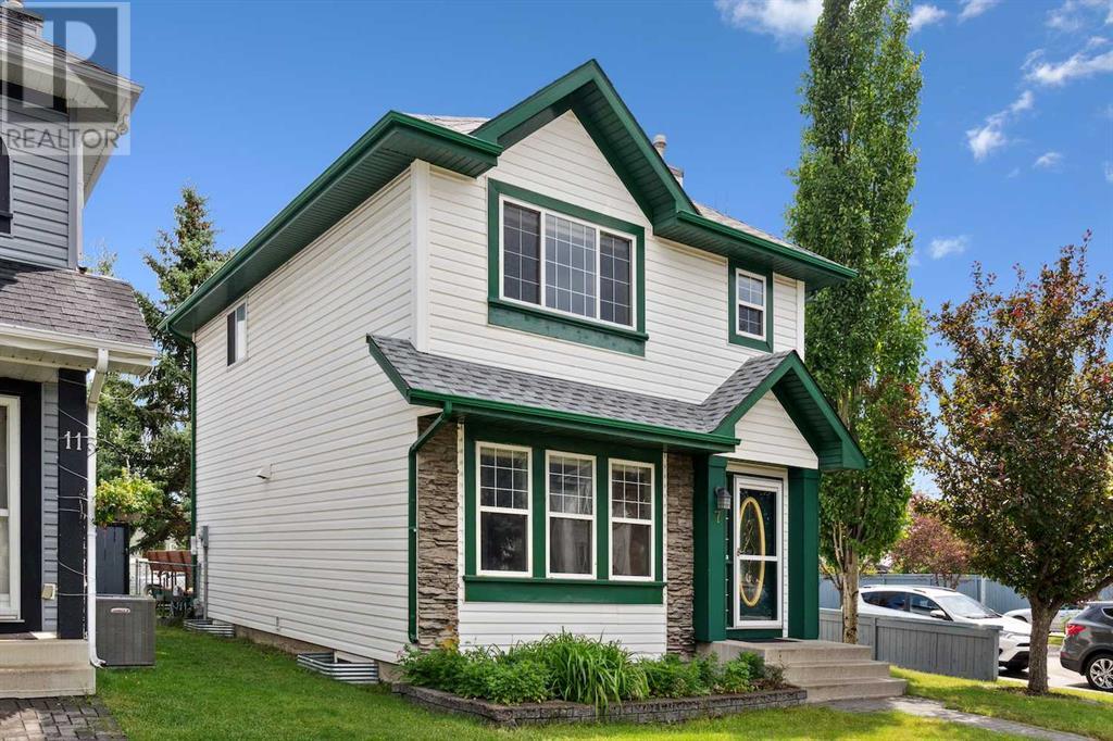 Single Family House for Sale in  Covewood Park NE Coventry Hills Calgary 