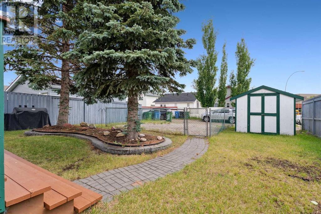 Single Family House for Sale in  Covewood Park NE Coventry Hills Calgary 