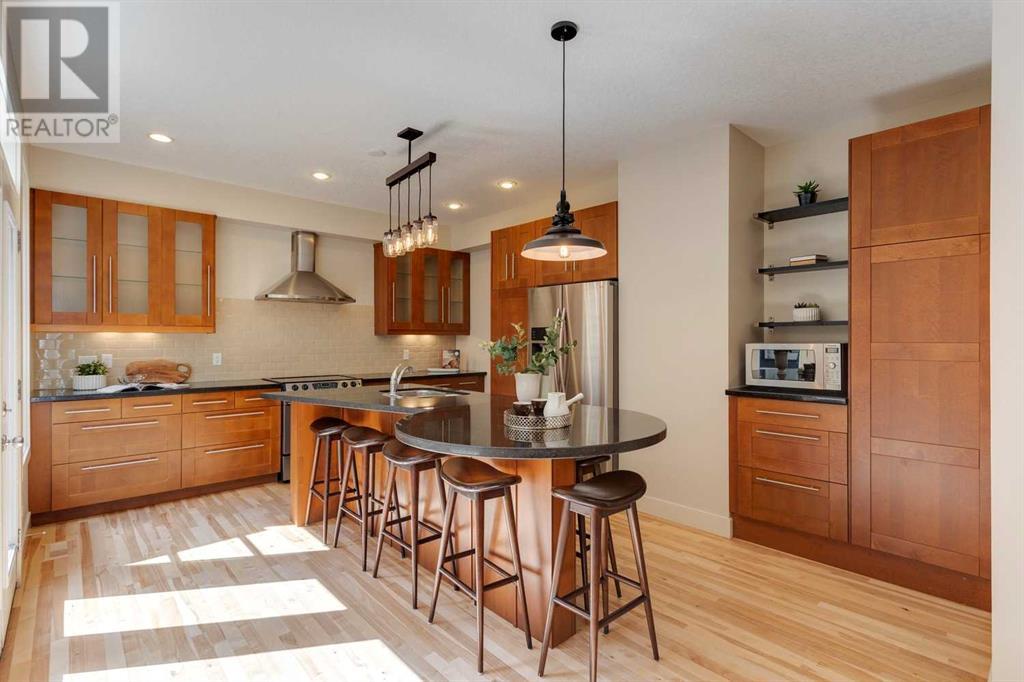 Single Family House for Sale in    Street SW Killarney/Glengarry Calgary 