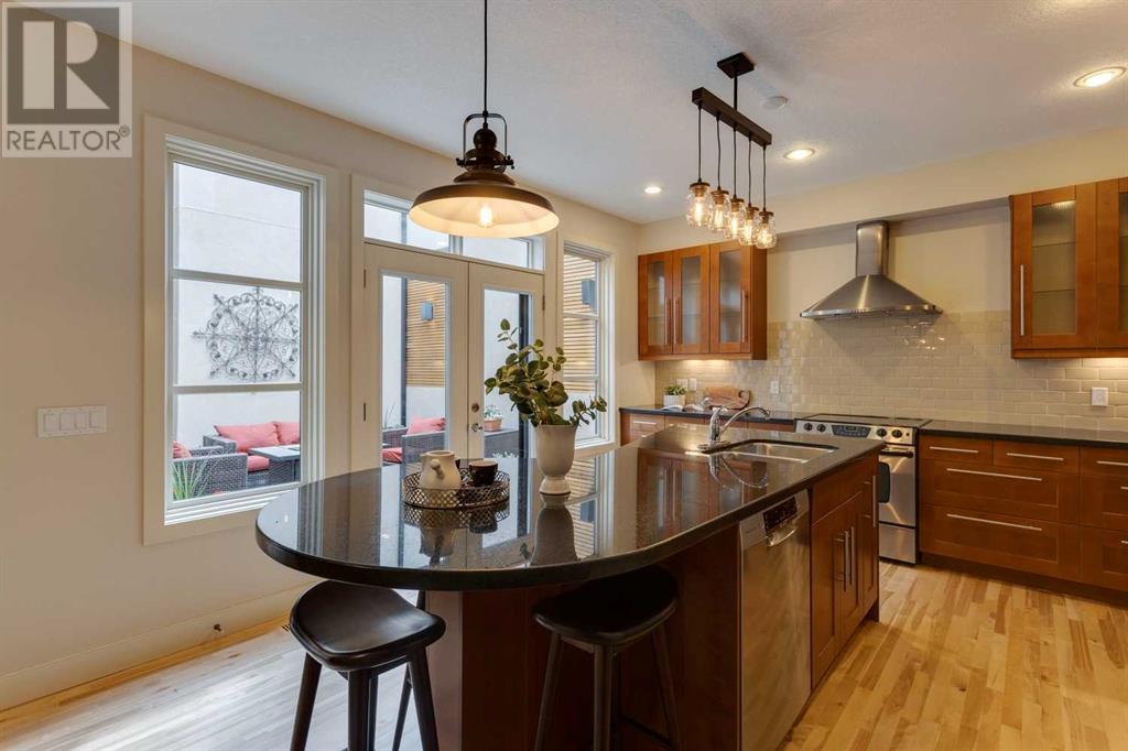 Single Family House for Sale in    Street SW Killarney/Glengarry Calgary 