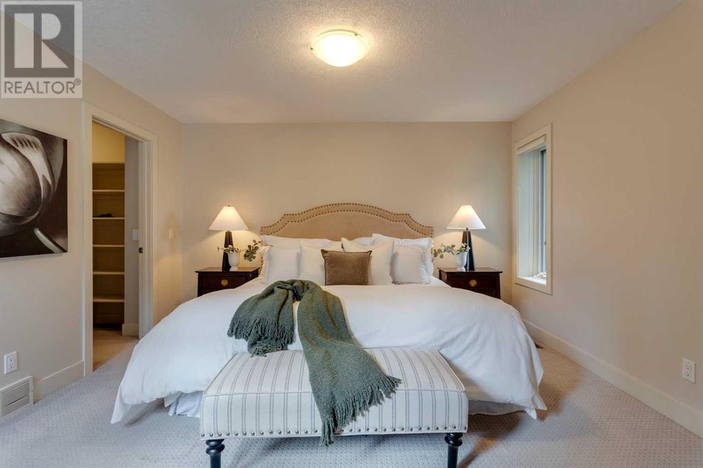 Single Family House for Sale in    Street SW Killarney/Glengarry Calgary 