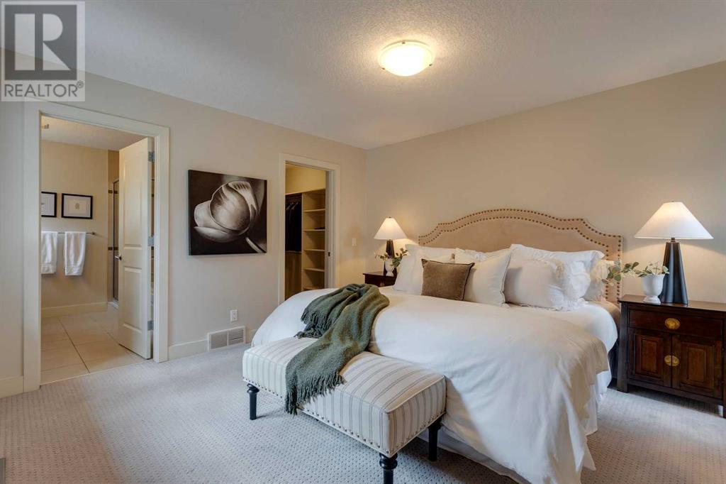 Single Family House for Sale in    Street SW Killarney/Glengarry Calgary 