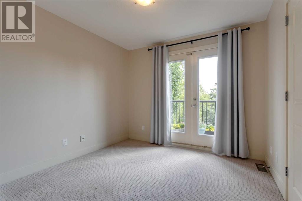 Single Family House for Sale in    Street SW Killarney/Glengarry Calgary 