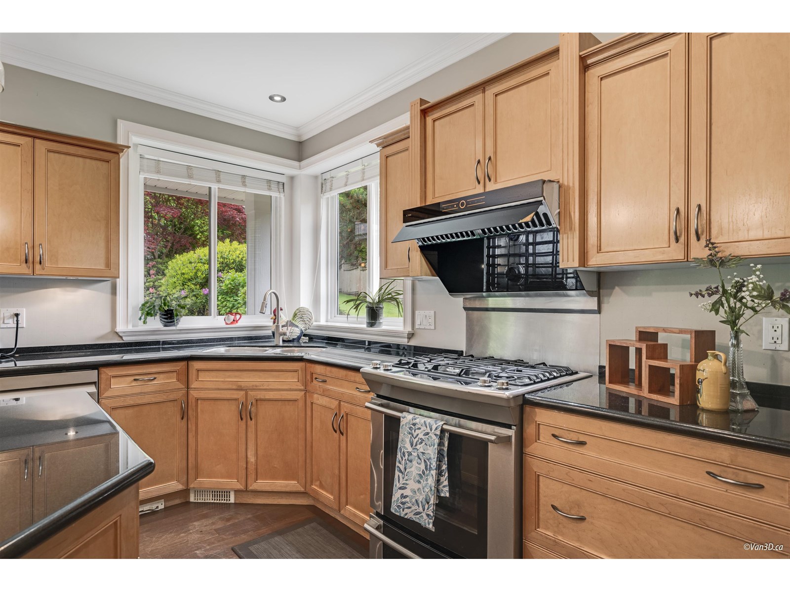 Photo 16 of 15828 Somerset Place, Surrey BC