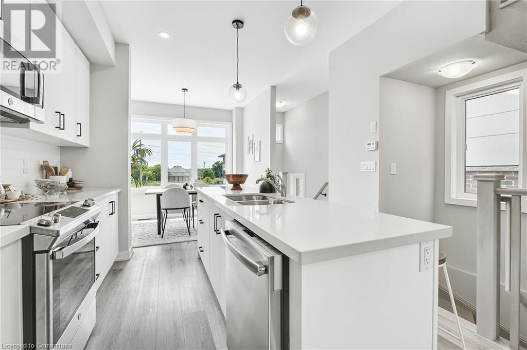 Photo 12 of 527 Shaver Road Road Unit 7, Ancaster ON