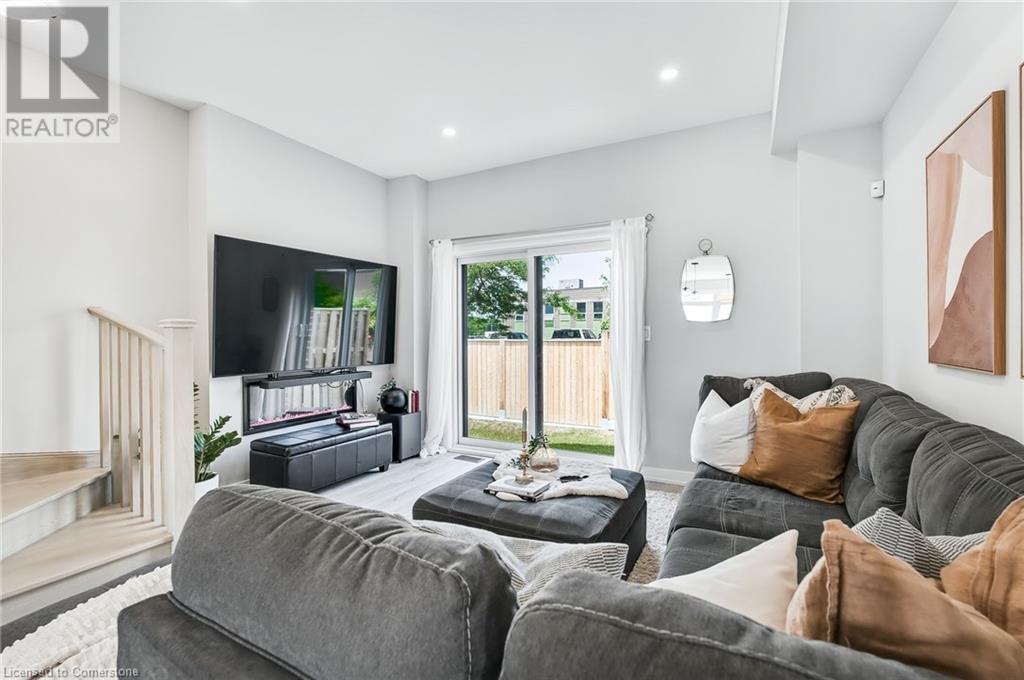 Photo 18 of 527 Shaver Road Road Unit 7, Ancaster ON