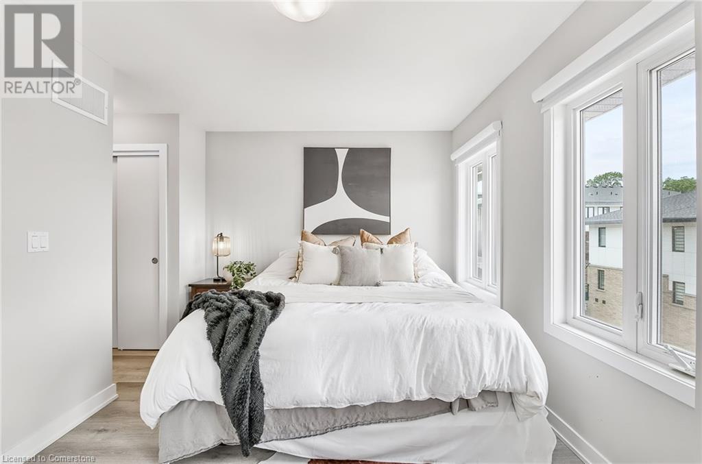 Photo 32 of 527 Shaver Road Road Unit 7, Ancaster ON